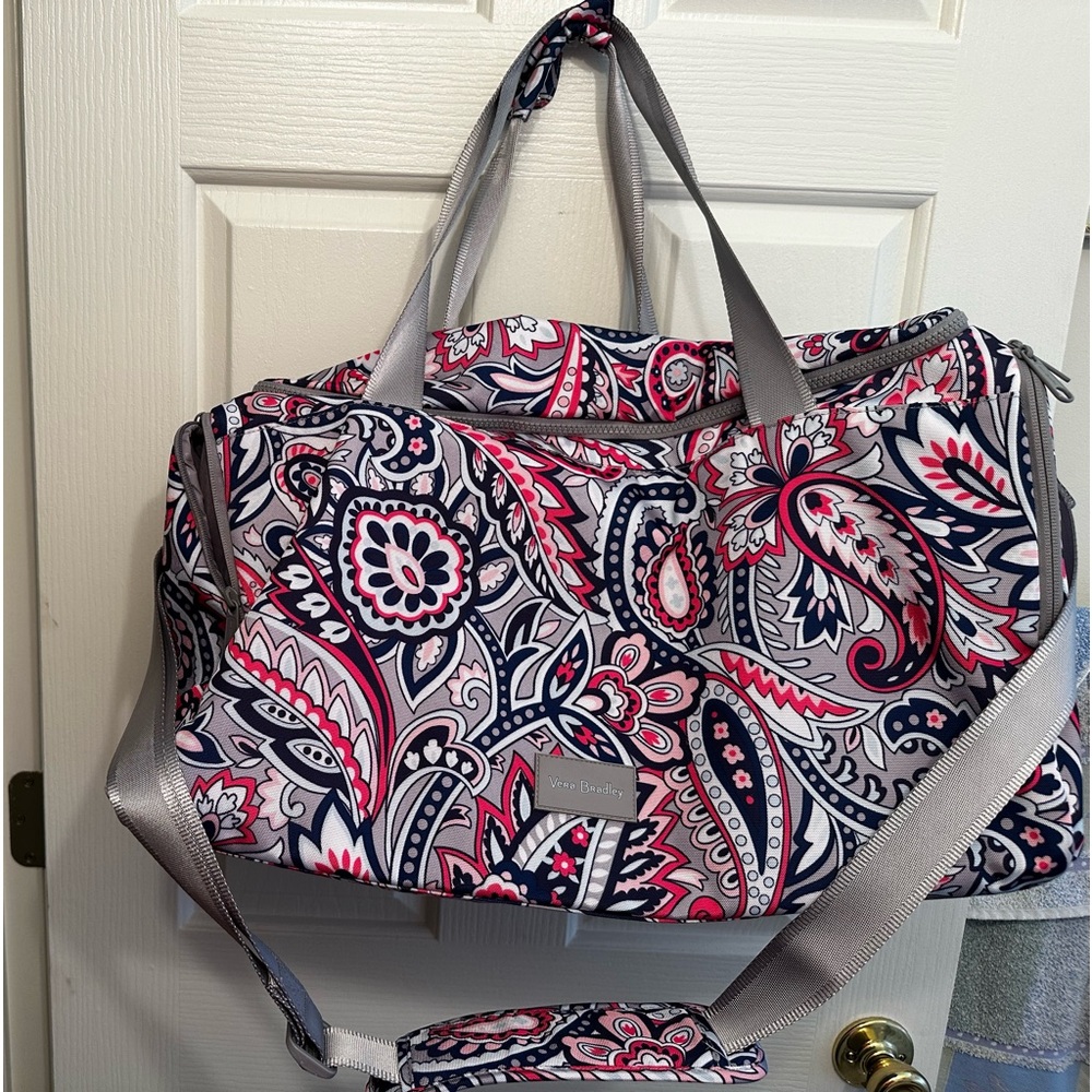 Very Bradley nwot large duffel bag